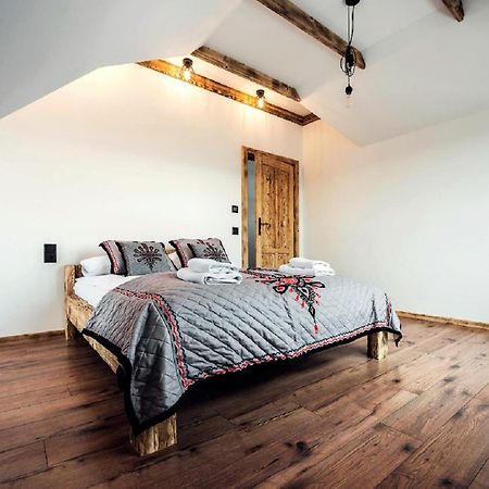 Laura Resort - Luxury Chalets Z Jacuzzi شافلاره المظهر الخارجي الصورة